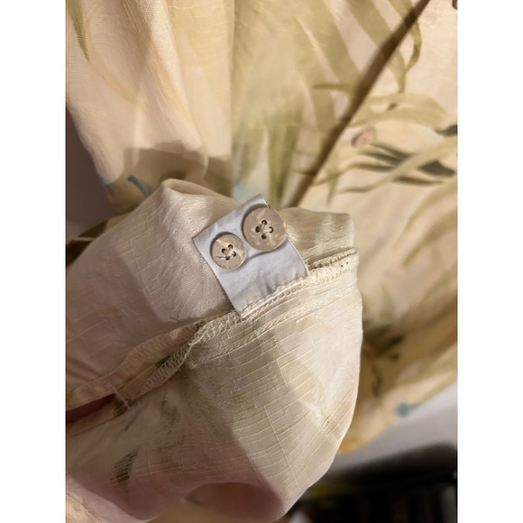 Tommy Bahama Men's XL Silk Tropical Hawaiian Yellow Green Floral Button Up Shirt - Picture 9 of 10